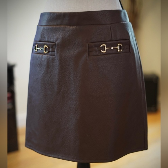 NWT 7 for All Mankind Brown Vegan Leather Skirt sz Large Fall | Back to School - Picture 1 of 3
